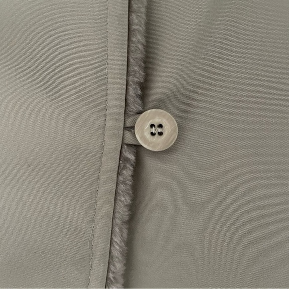 London Fog faux-fur lined tan vintage trench coat in size 10 M - Picture 11 of 11